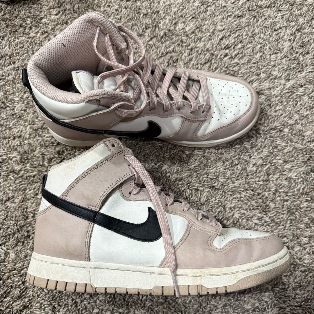 NIKE shoes